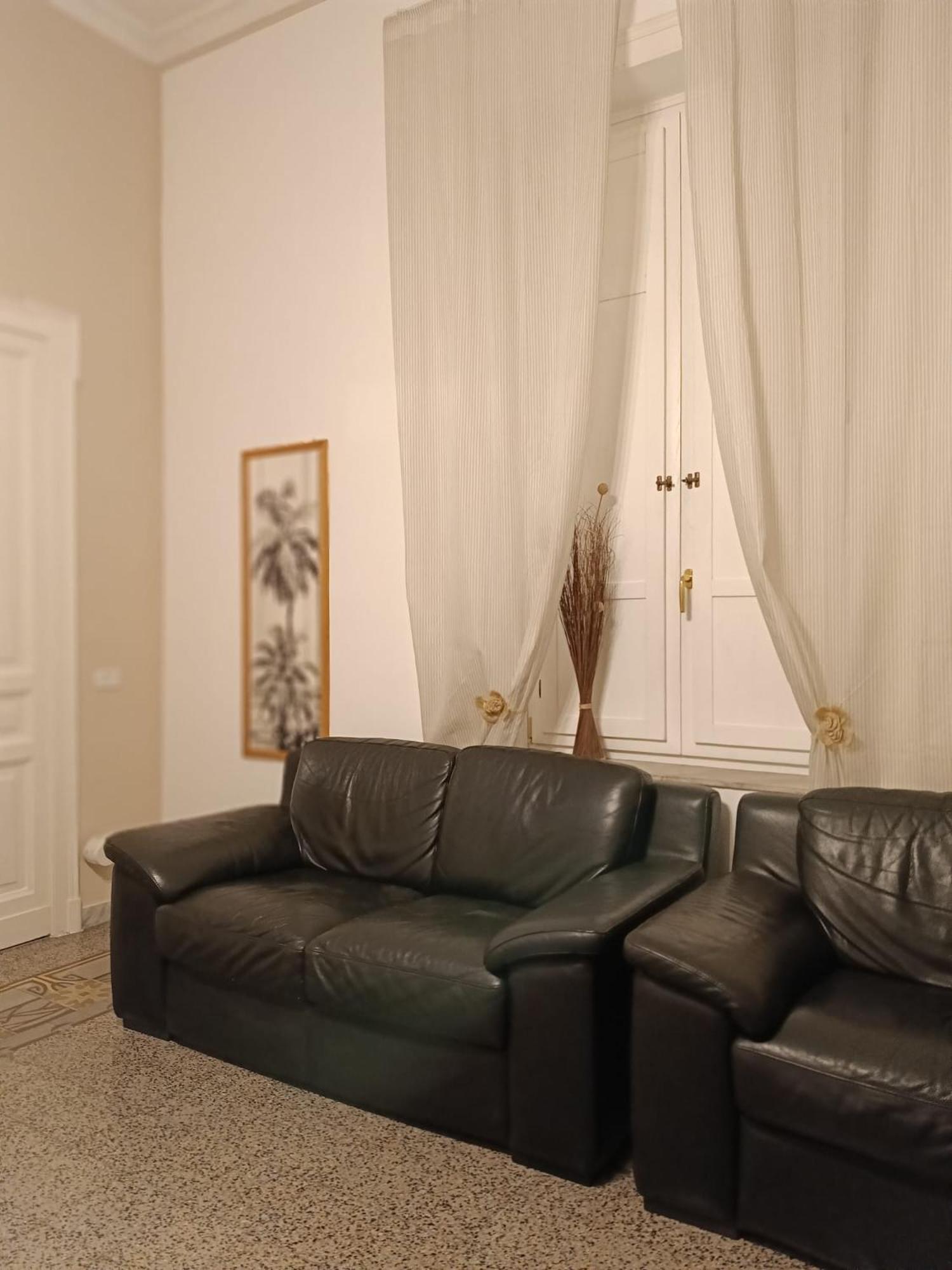 B&B Liberty House Наполи Екстериор снимка